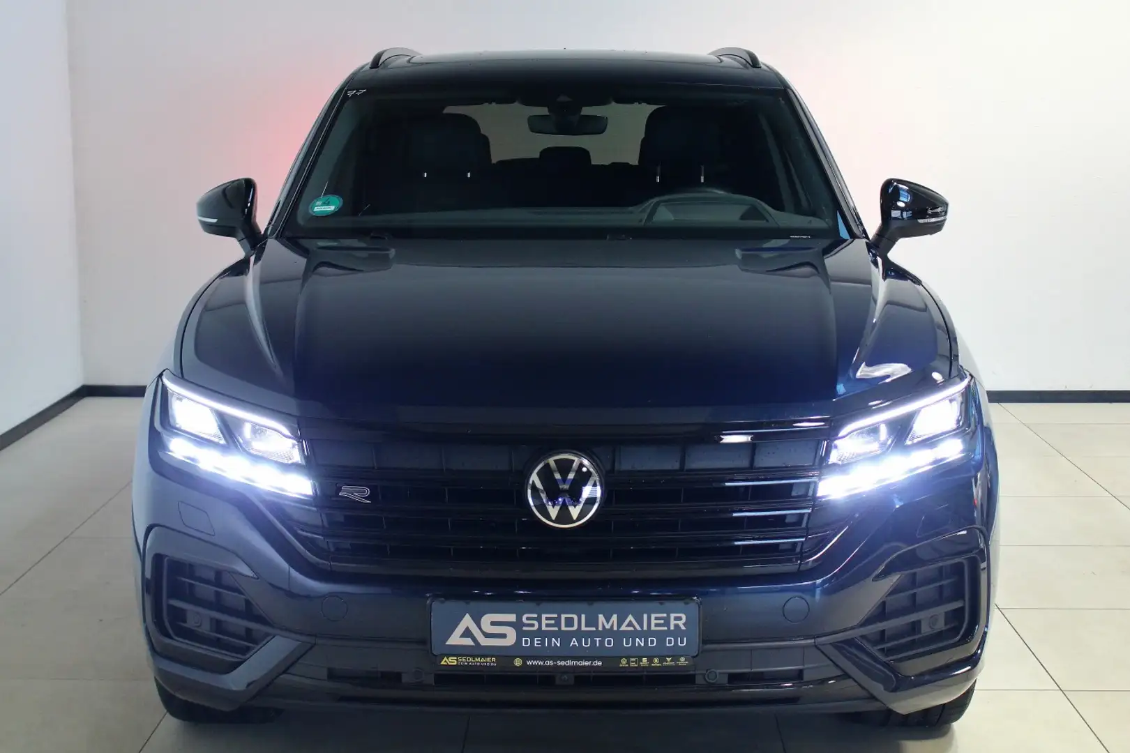 Volkswagen Touareg 3.0 V6 TDI R-Line 4x4 PANO|AirSusp|Sound Blau - 2