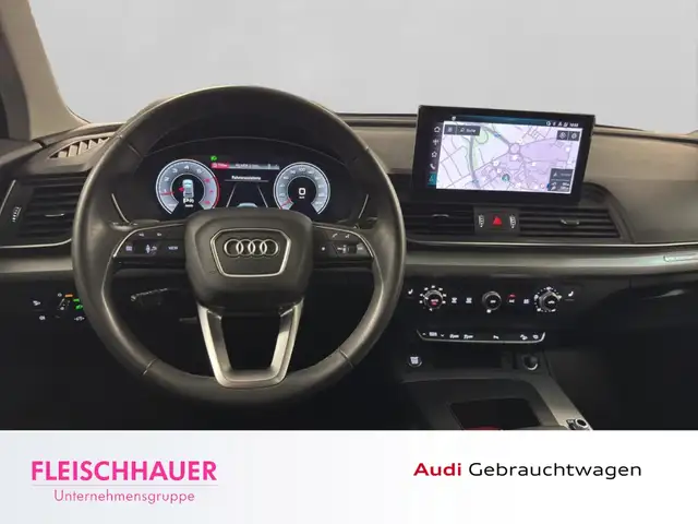 Audi Q5 view 15
