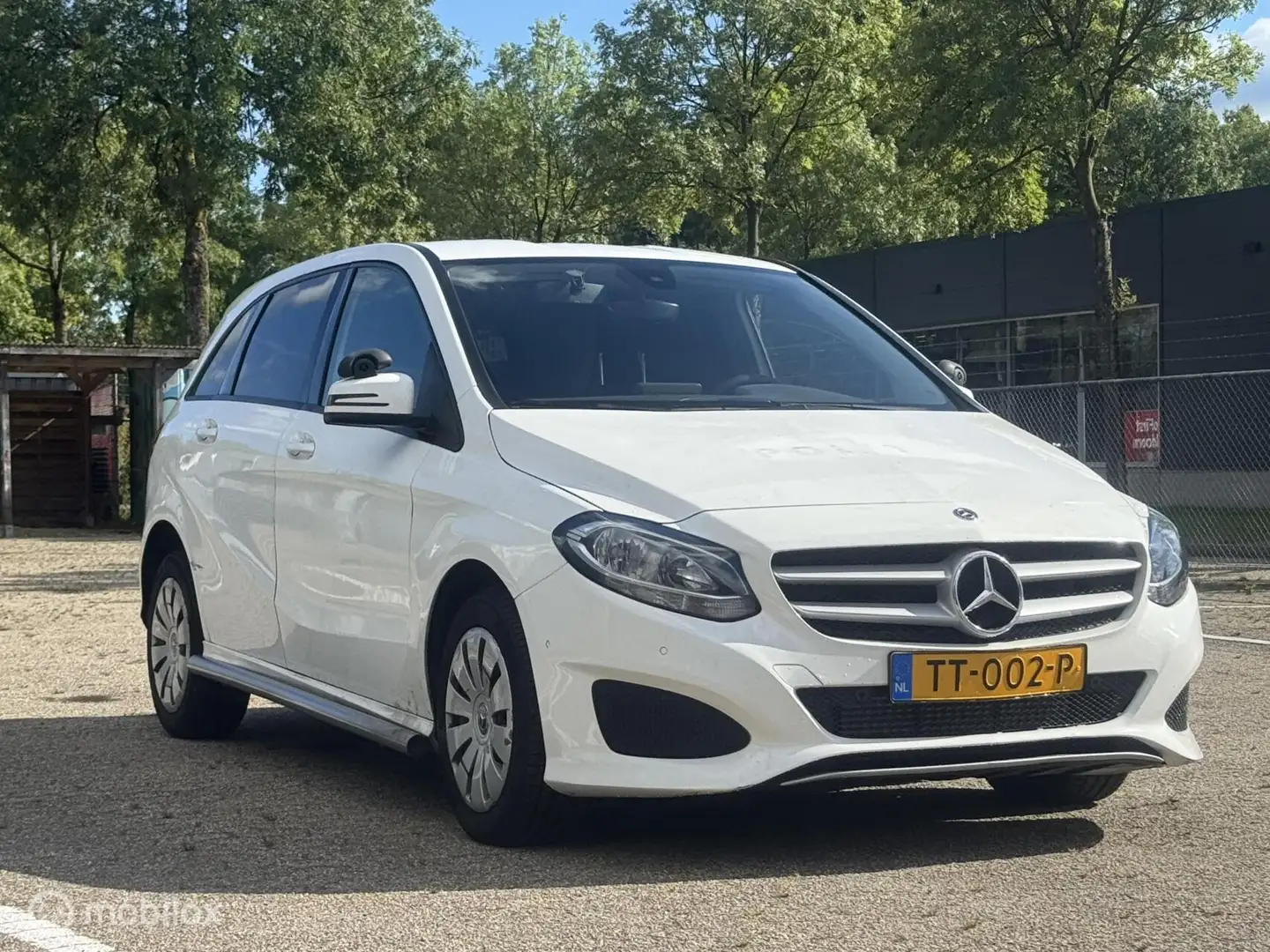 Mercedes-Benz B 220 d Ambition MOTOR DEFECT Weiß - 2