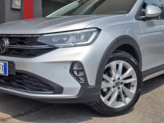 Volkswagen Taigo view 3