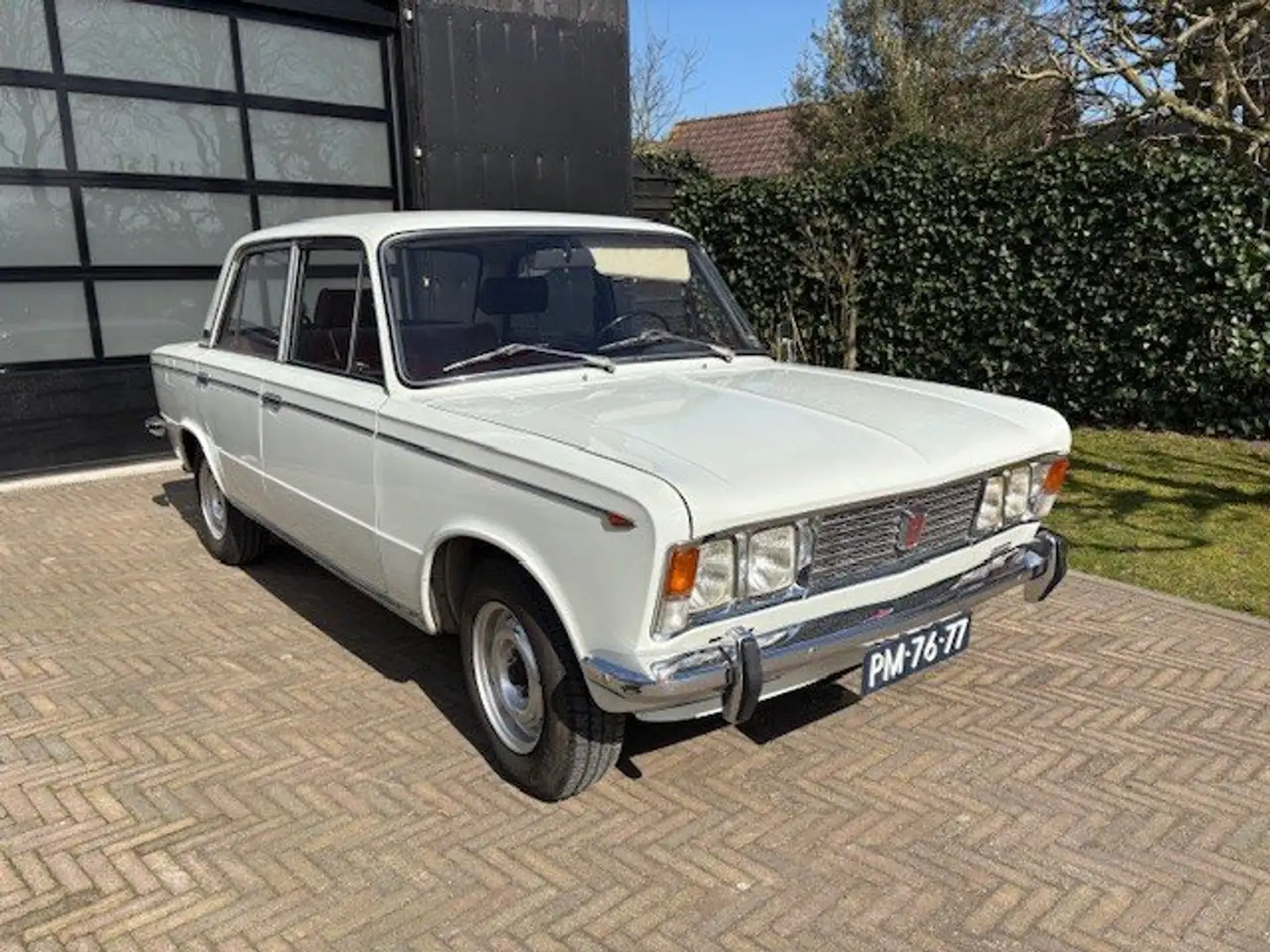 Fiat 125 Alb - 1