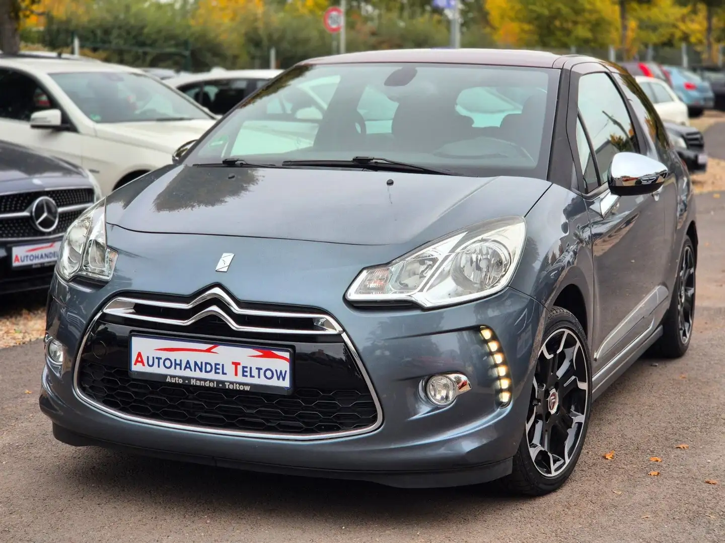 Citroen DS3 SportChic *PDC *Klima *Sitzheizung *LED Gris - 1