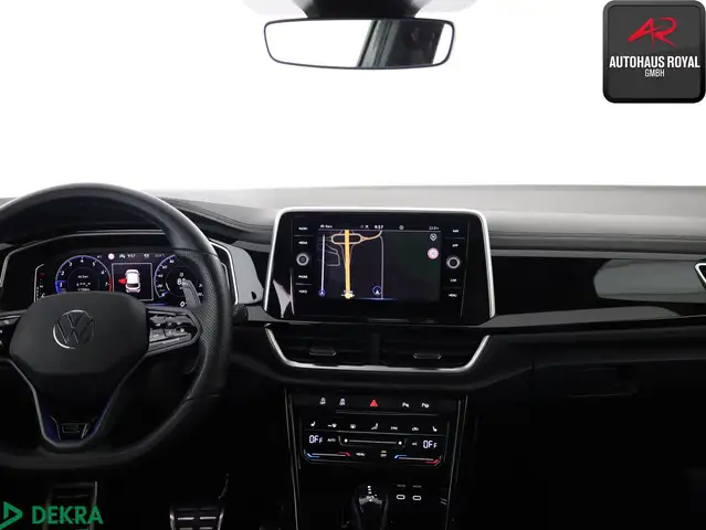 Volkswagen T-Roc view 8