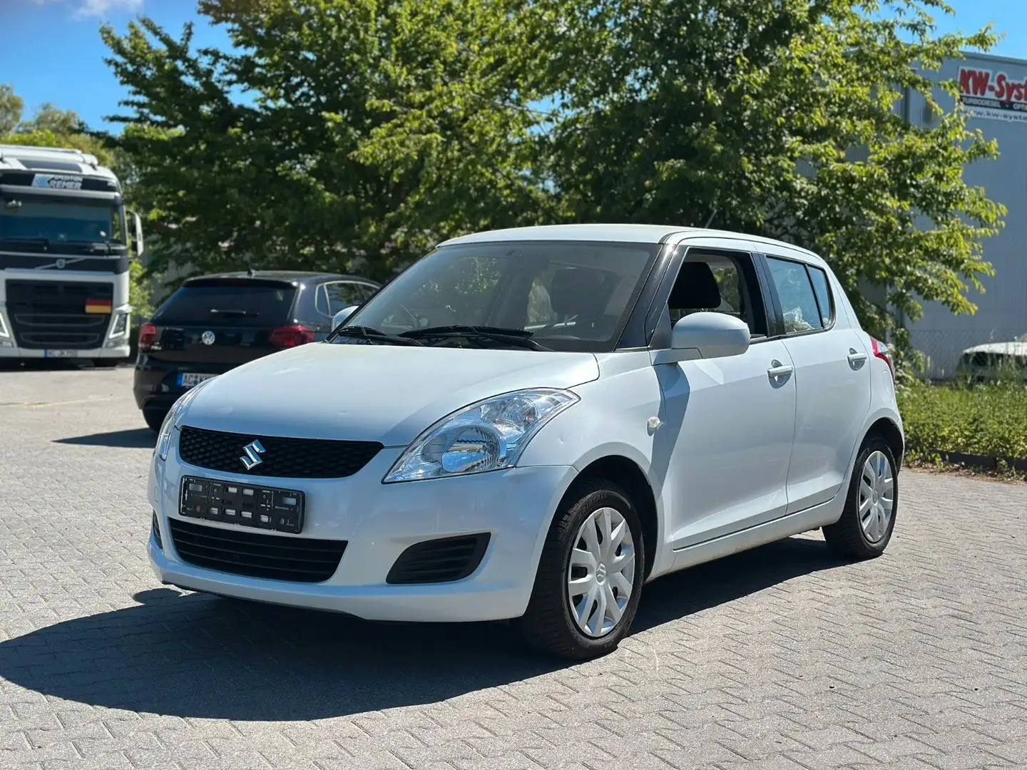 Suzuki Swift Club 1.Hand*Klima*8-Fach-Bereift* Blanco - 1
