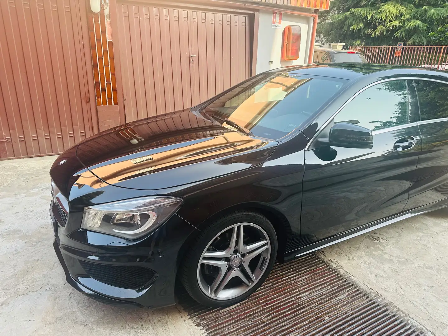 Mercedes-Benz CLA 220 CLA Shooting Brake - X117 Shooting Brake d Premium Nero - 1