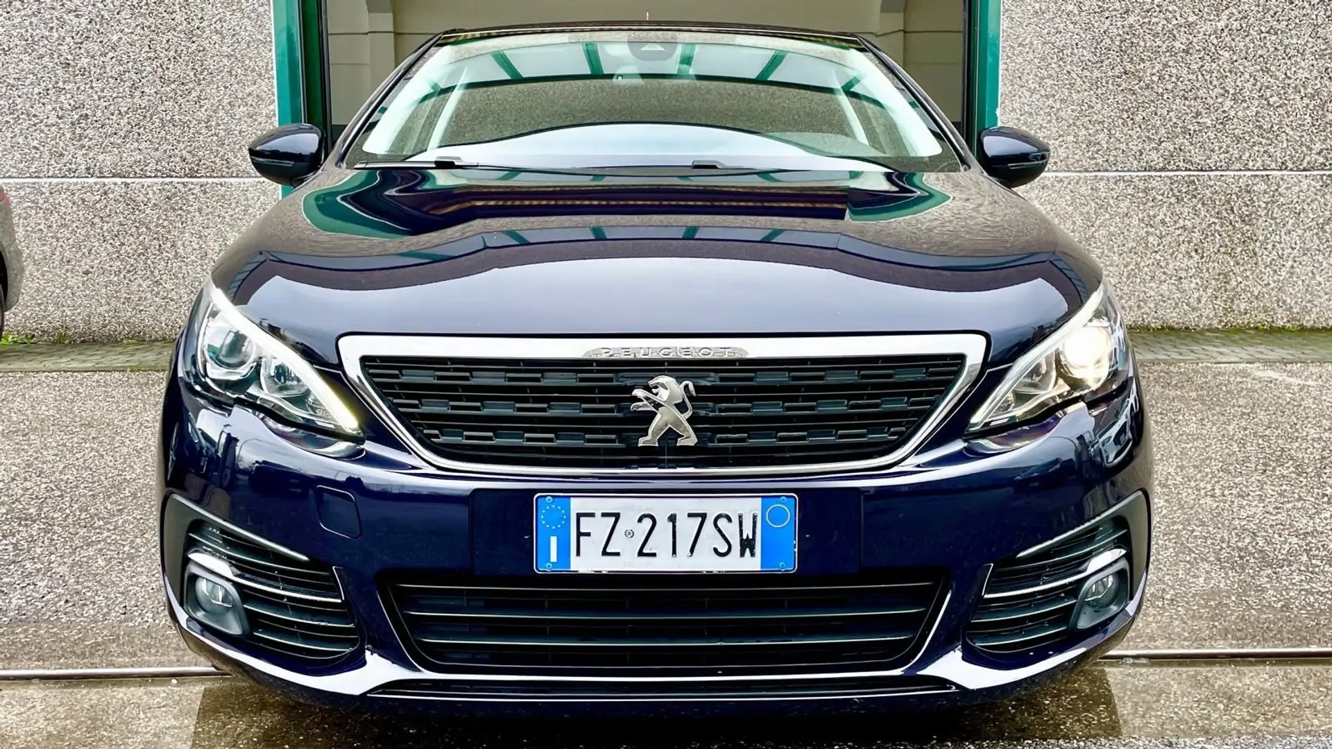 Peugeot 308 BlueHDi 130 S&S EAT8 SW Active Bleu - 2