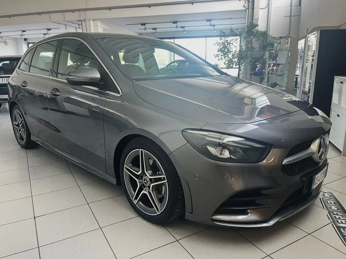 Mercedes-Benz B 200 PREMIUM AUTO! AMG LINE! CARPLAY!TAGLIANDI MERCEDES Grau - 1