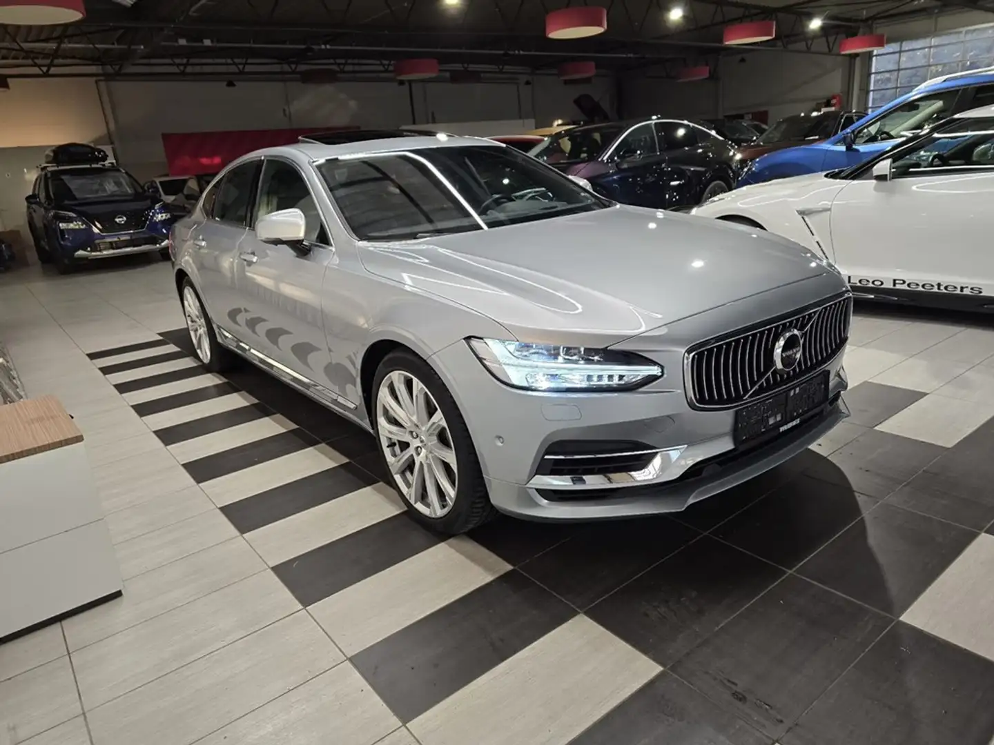 Volvo S90 T8///Massage///Browers&Wilkings//FULL OPTION Zilver - 2
