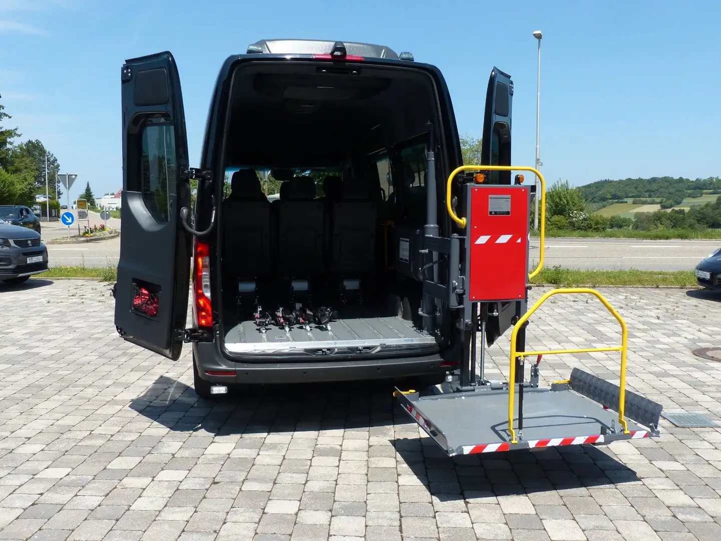 Mercedes-Benz Sprinter 317 Tourer Dach-Klima AMF-Bruns 8Sitzer Schwarz - 1