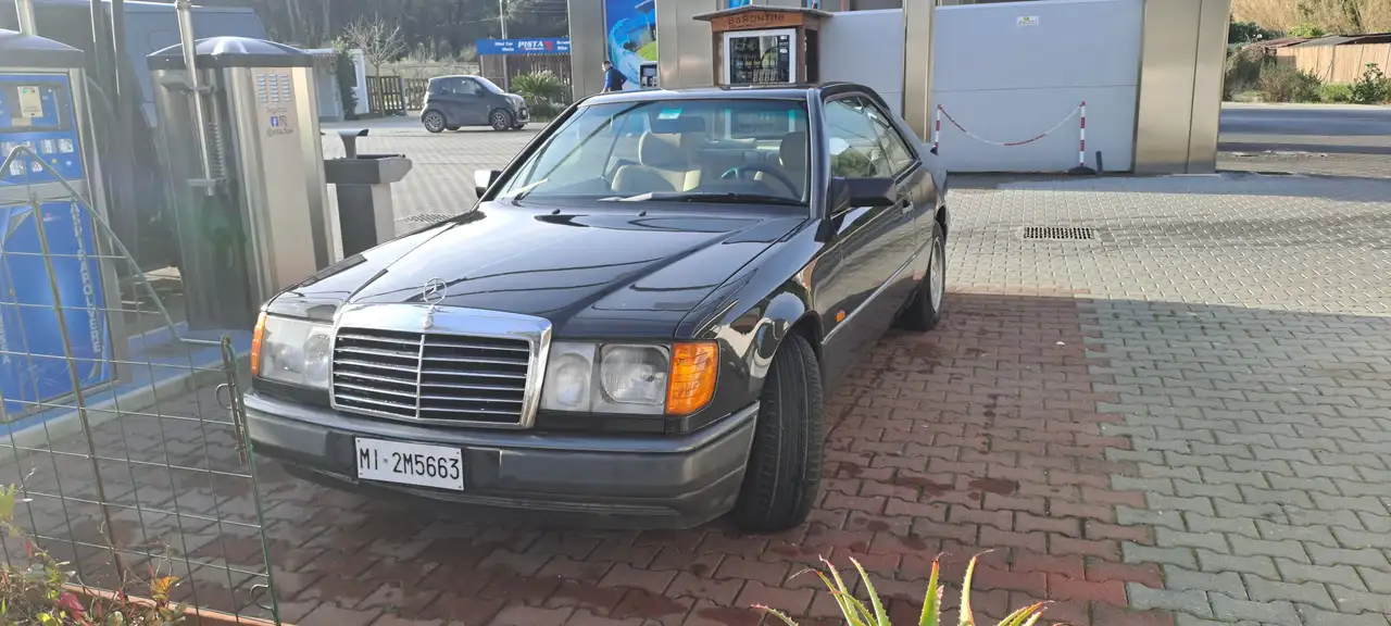 Mercedes-Benz CE 300, foto 1