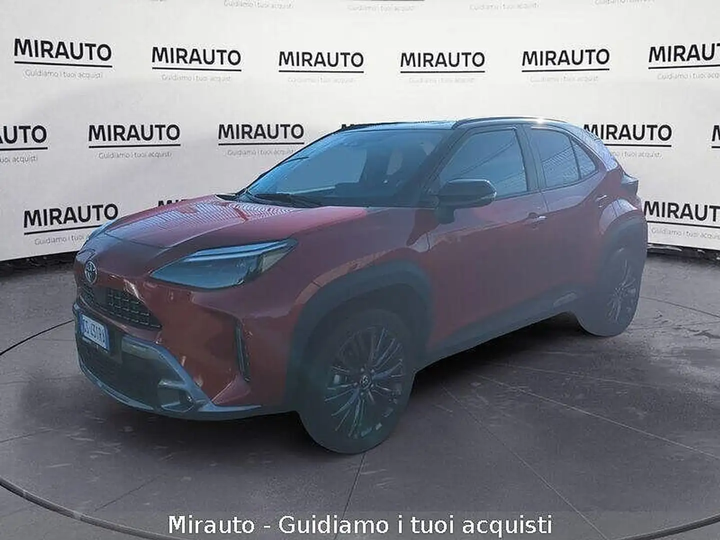 Toyota Yaris Cross 1.5 Hybrid 5p. E-CVT AWD-i Adventure Rouge - 2