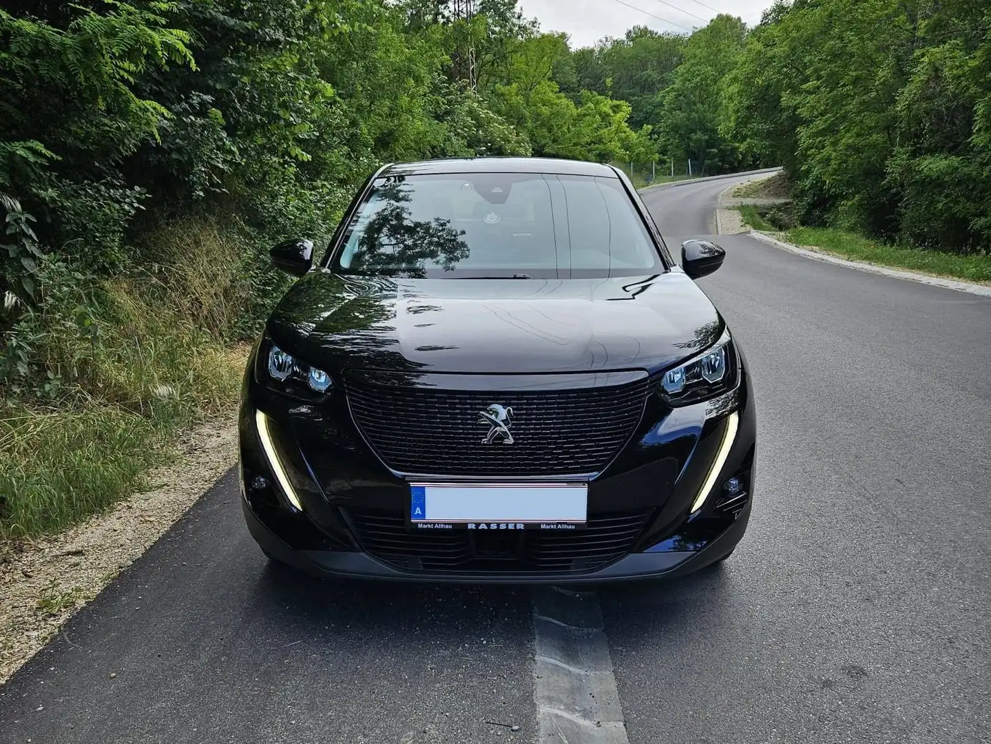 Peugeot 2008 2008 PureTech 100 S Schwarz - 2