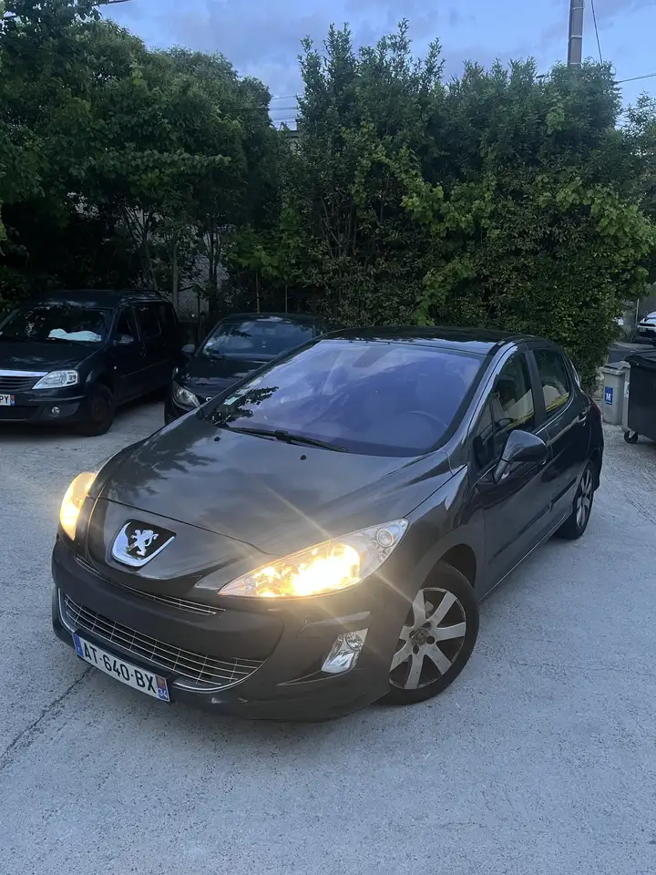 Peugeot 308 308 SW — photo 2