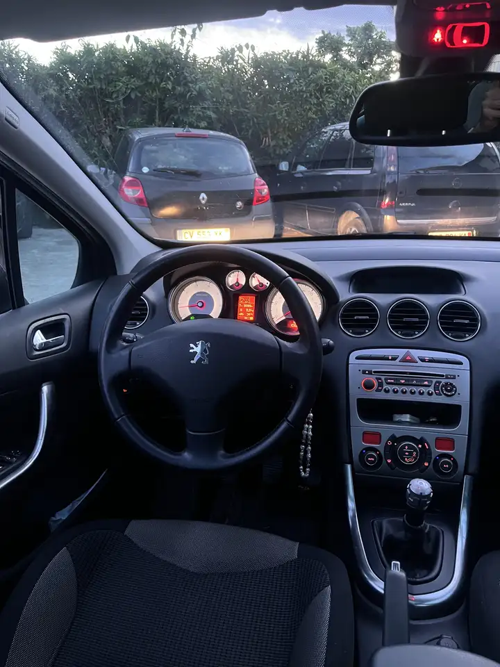 Peugeot 308 308 SW — photo 10