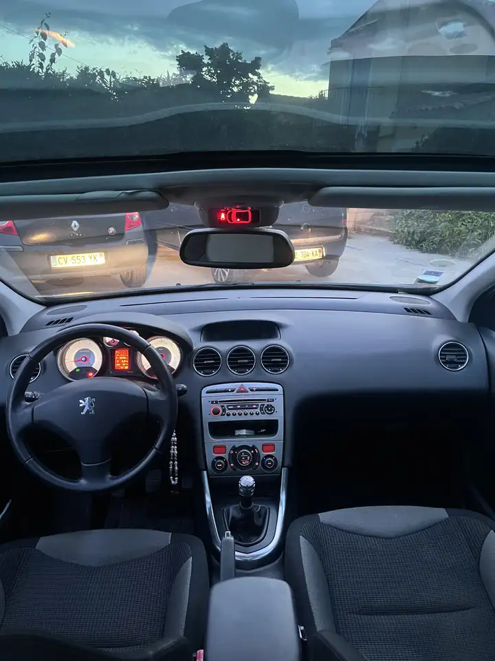 Peugeot 308 308 SW — photo 9