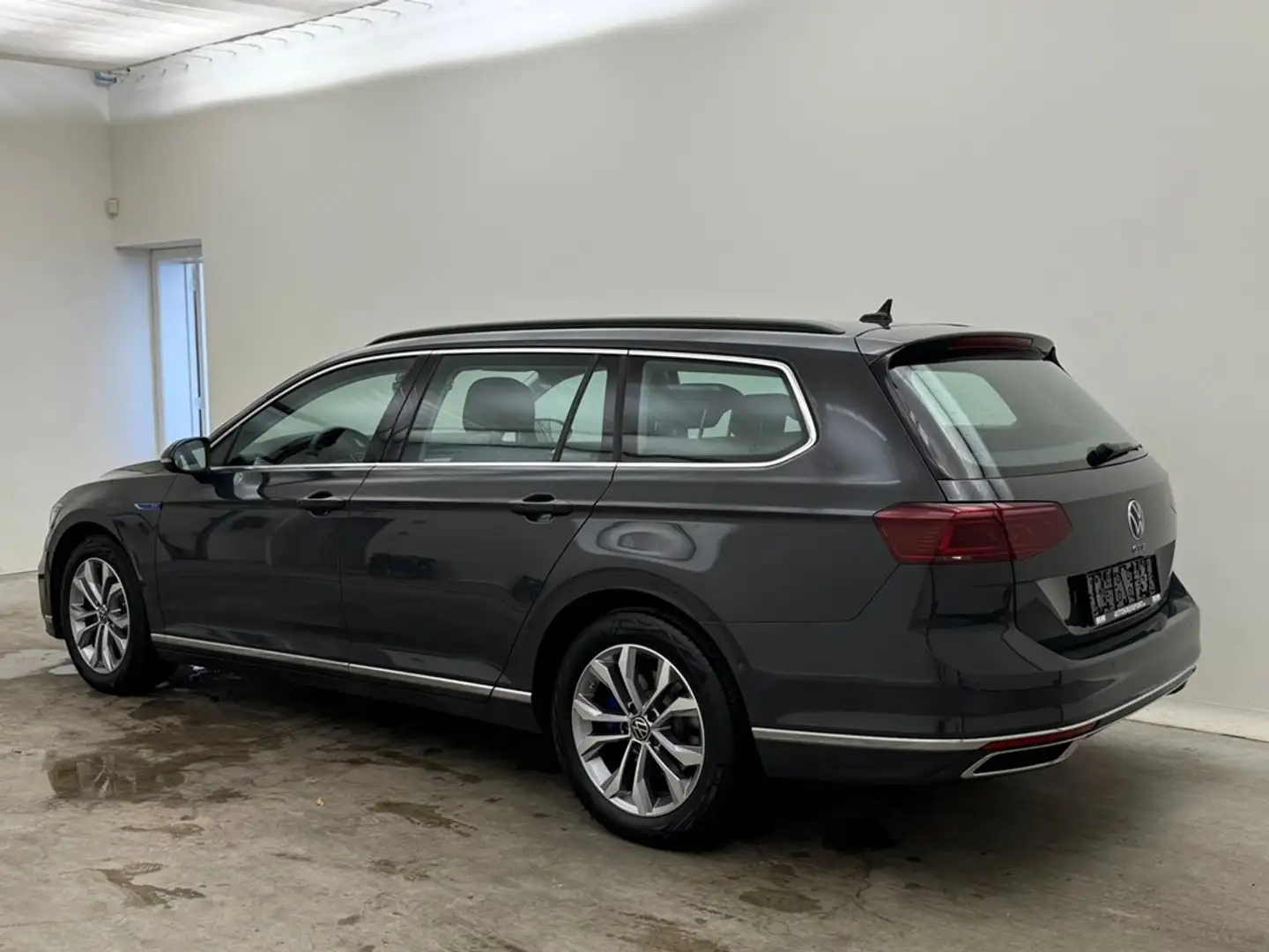 Volkswagen Passat Variant 1.4 Tsi GTE GPS Camera Verw.zetels Dig. Airco Alu Grigio - 2
