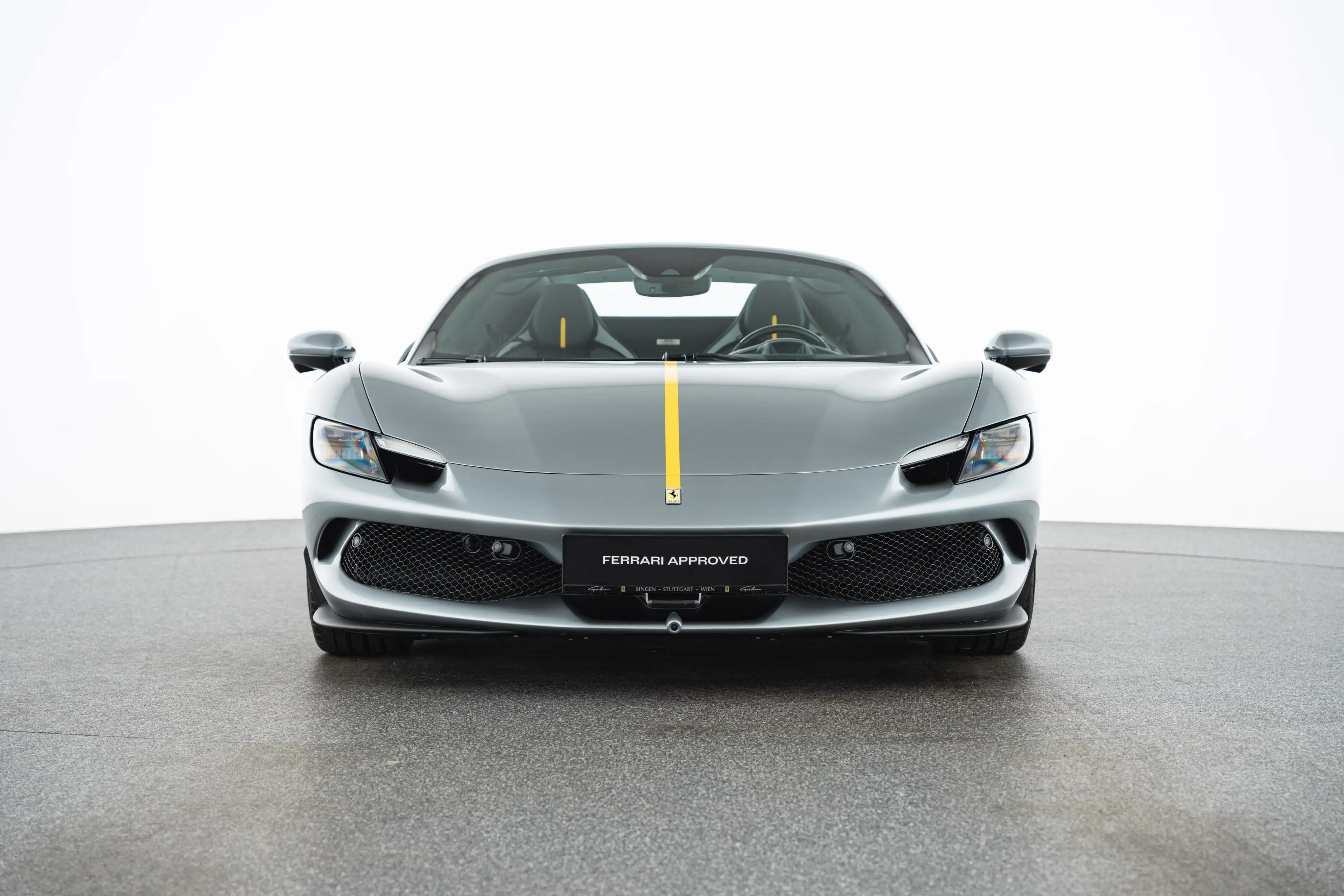 Ferrari 296 GTS — photo 2