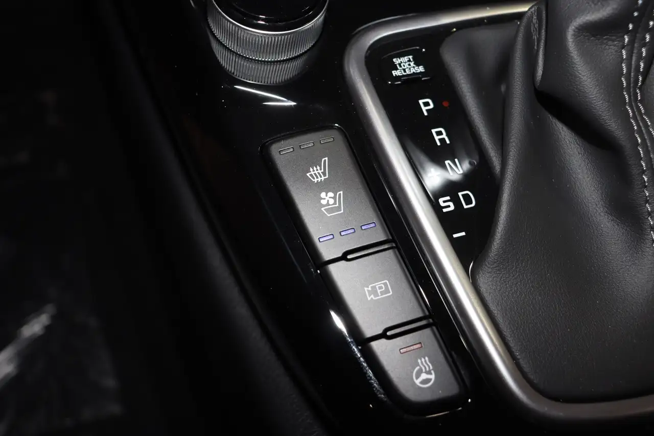 Kia Seltos снимка Kia Seltos