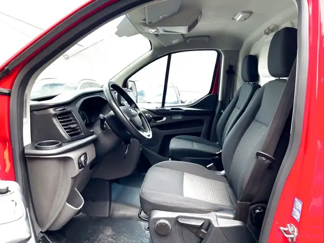 Ford Transit Custom view 8