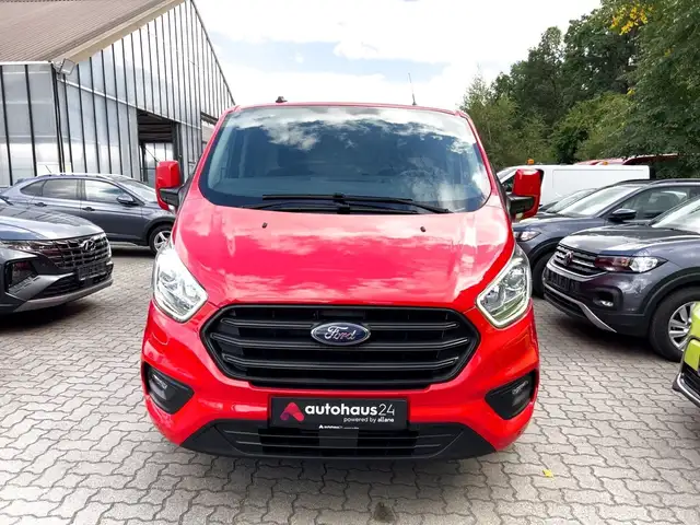 Ford Transit Custom view 2