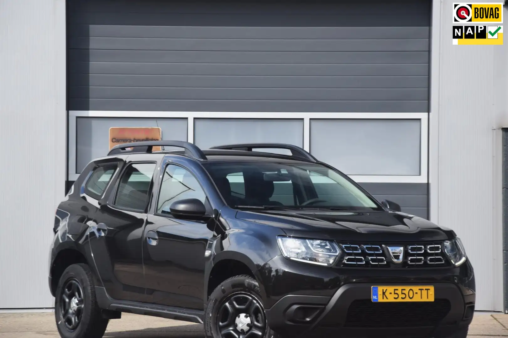Dacia Duster 4WD 1.3 TCe 4x4 Essential awd AIRCO TREKHAAK Zwart - 1