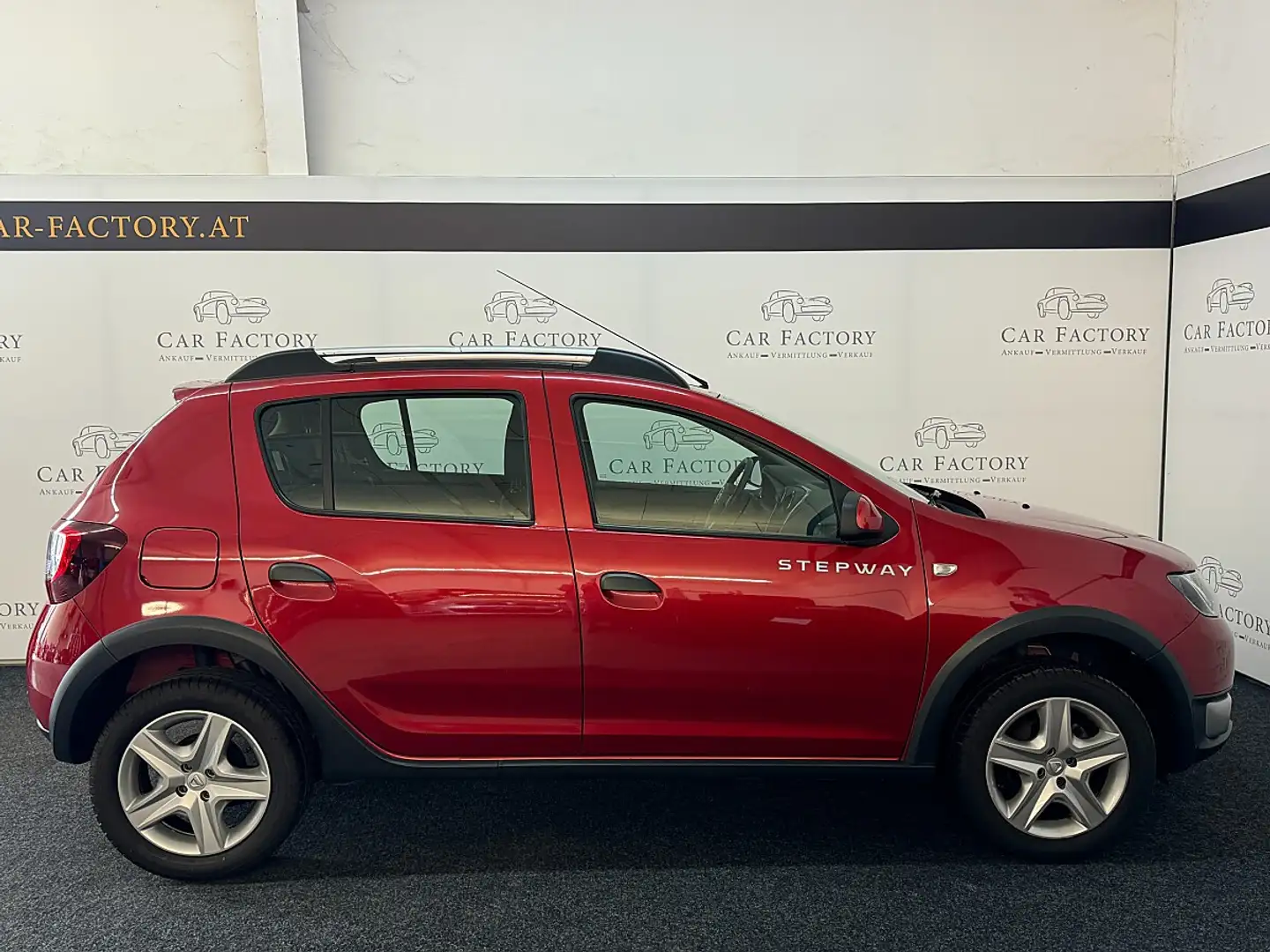 Dacia Sandero Stepway TCe 90 Easy-R S&S Rot - 2