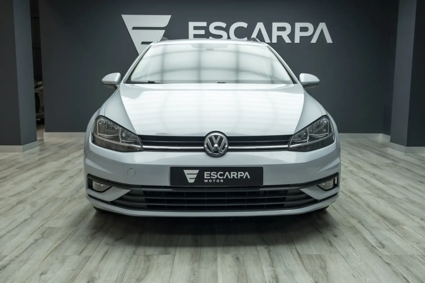 Volkswagen Golf Familiar Manual de 5 Puertas Grau - 2