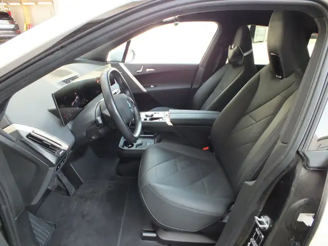 BMW iX xDrive50 Ansicht 6