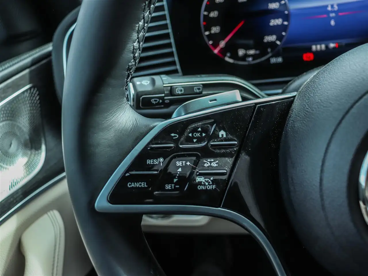 Mercedes-Benz GLE снимка Mercedes-Benz GLE