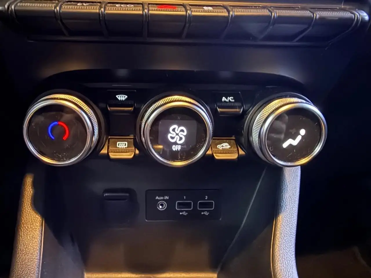 Renault Clio Citadine 5 portes — photo 42