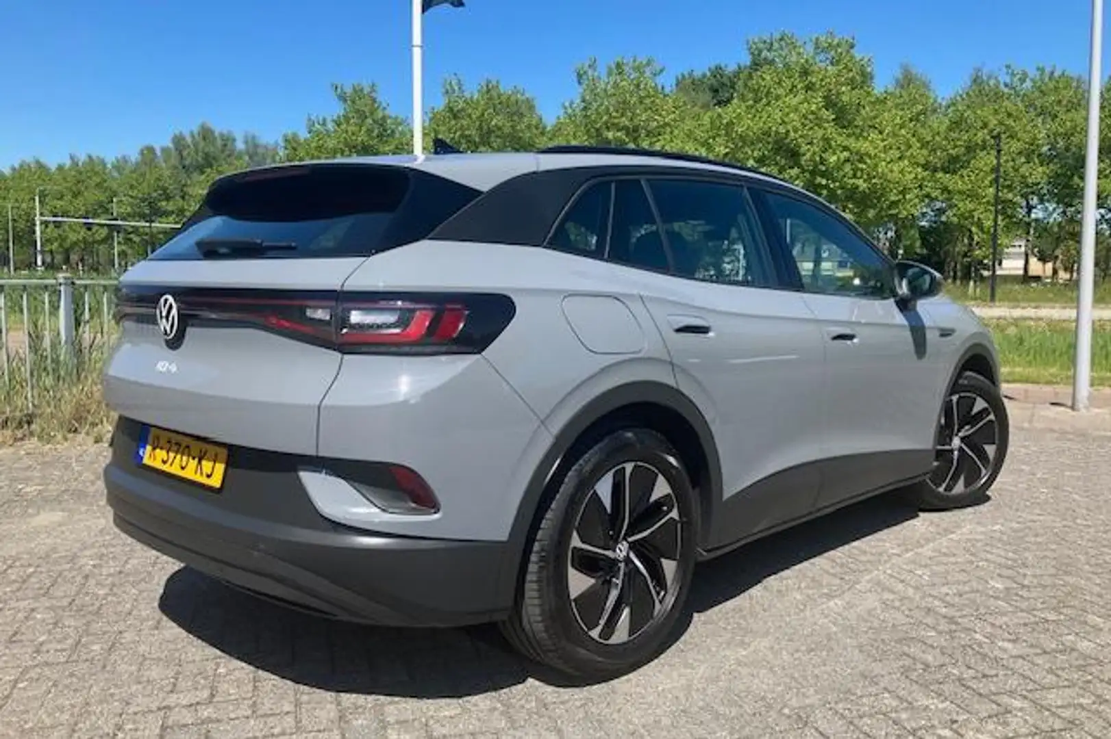 Volkswagen ID.4 Pro 77 kWh Automaat Gris - 2