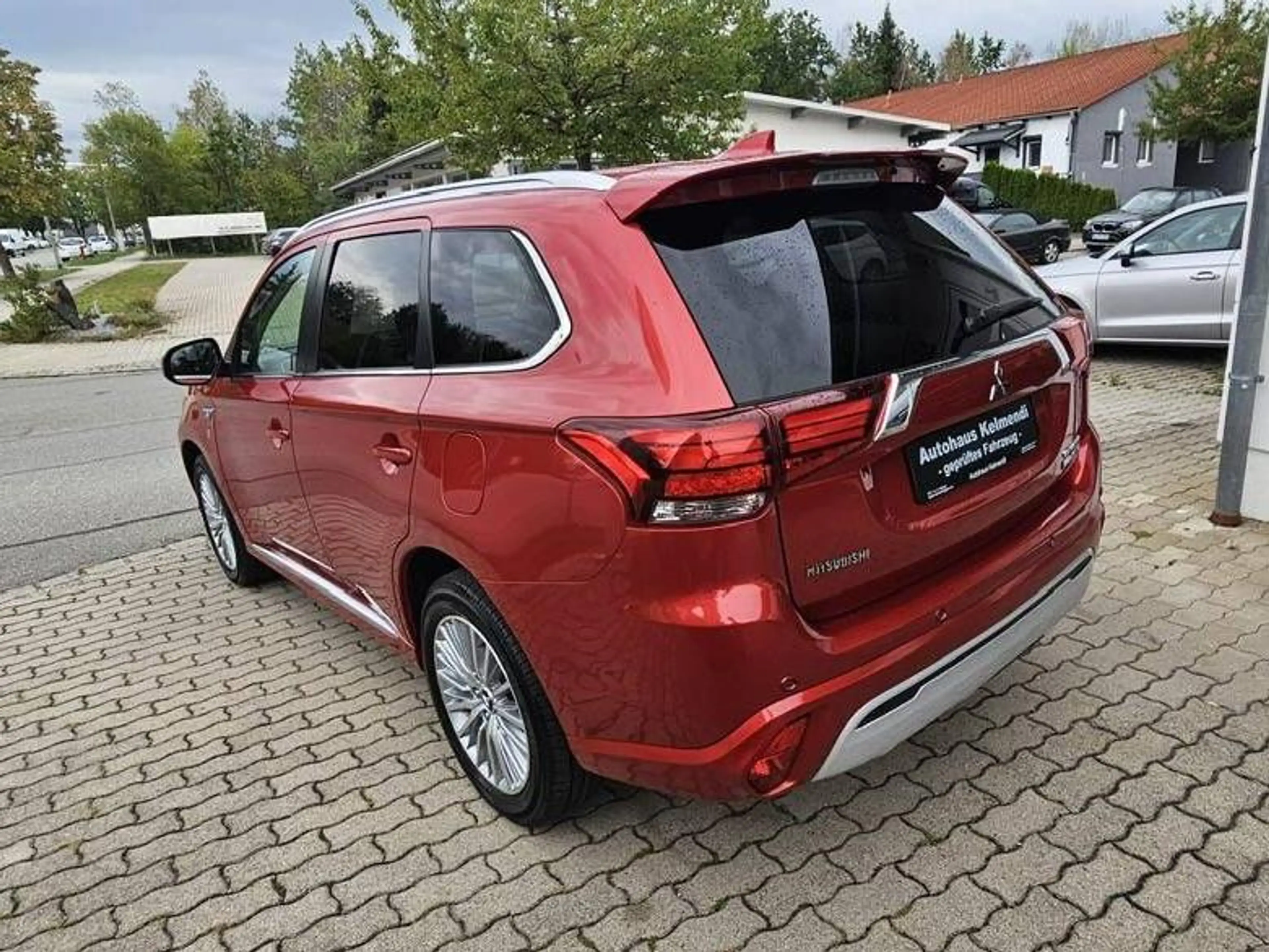 Mitsubishi Outlander PHEV Plus 4WD - 1. Hand - Scheckheftgepflegt - — photo 10