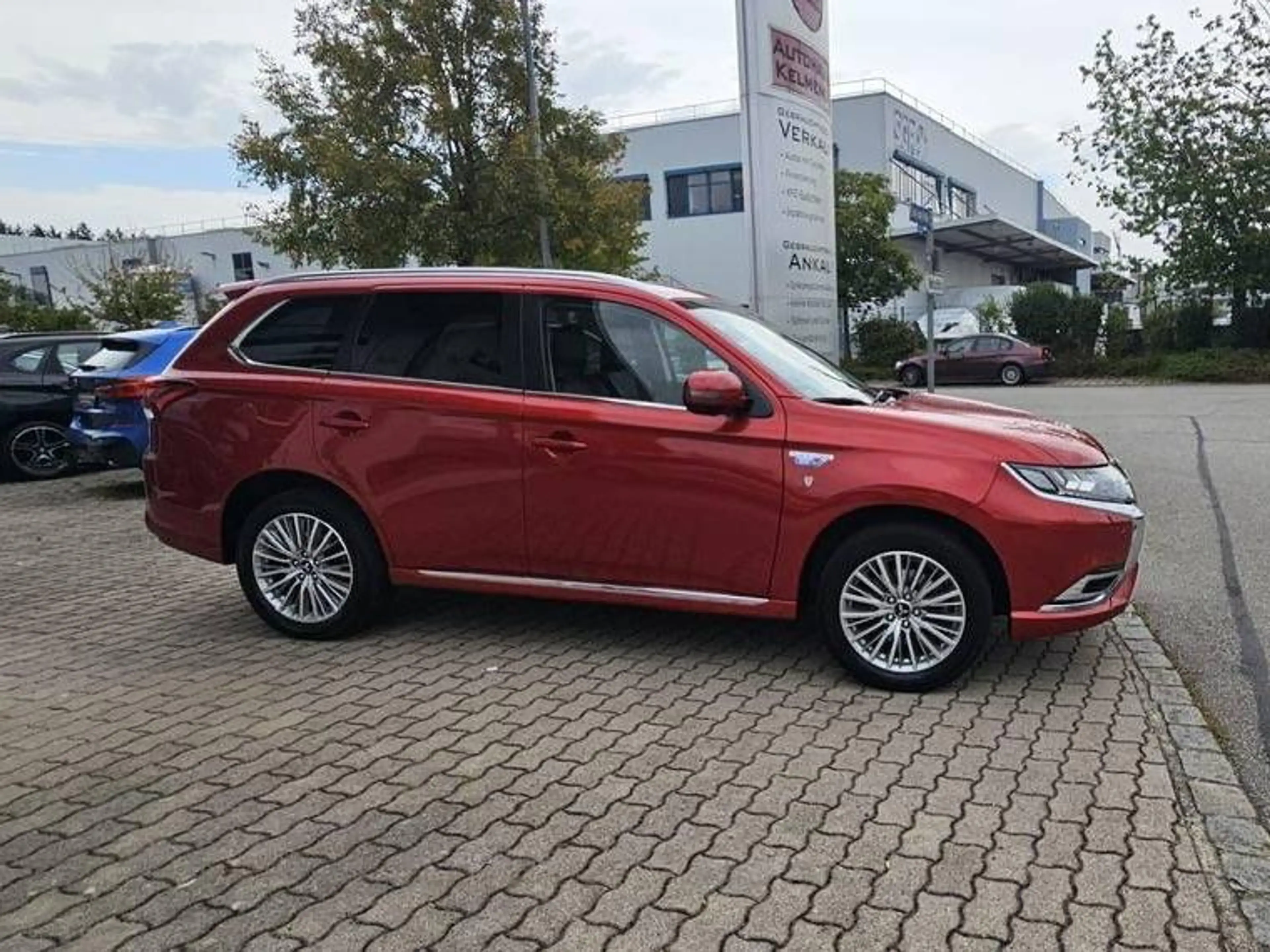 Mitsubishi Outlander PHEV Plus 4WD - 1. Hand - Scheckheftgepflegt - — photo 6