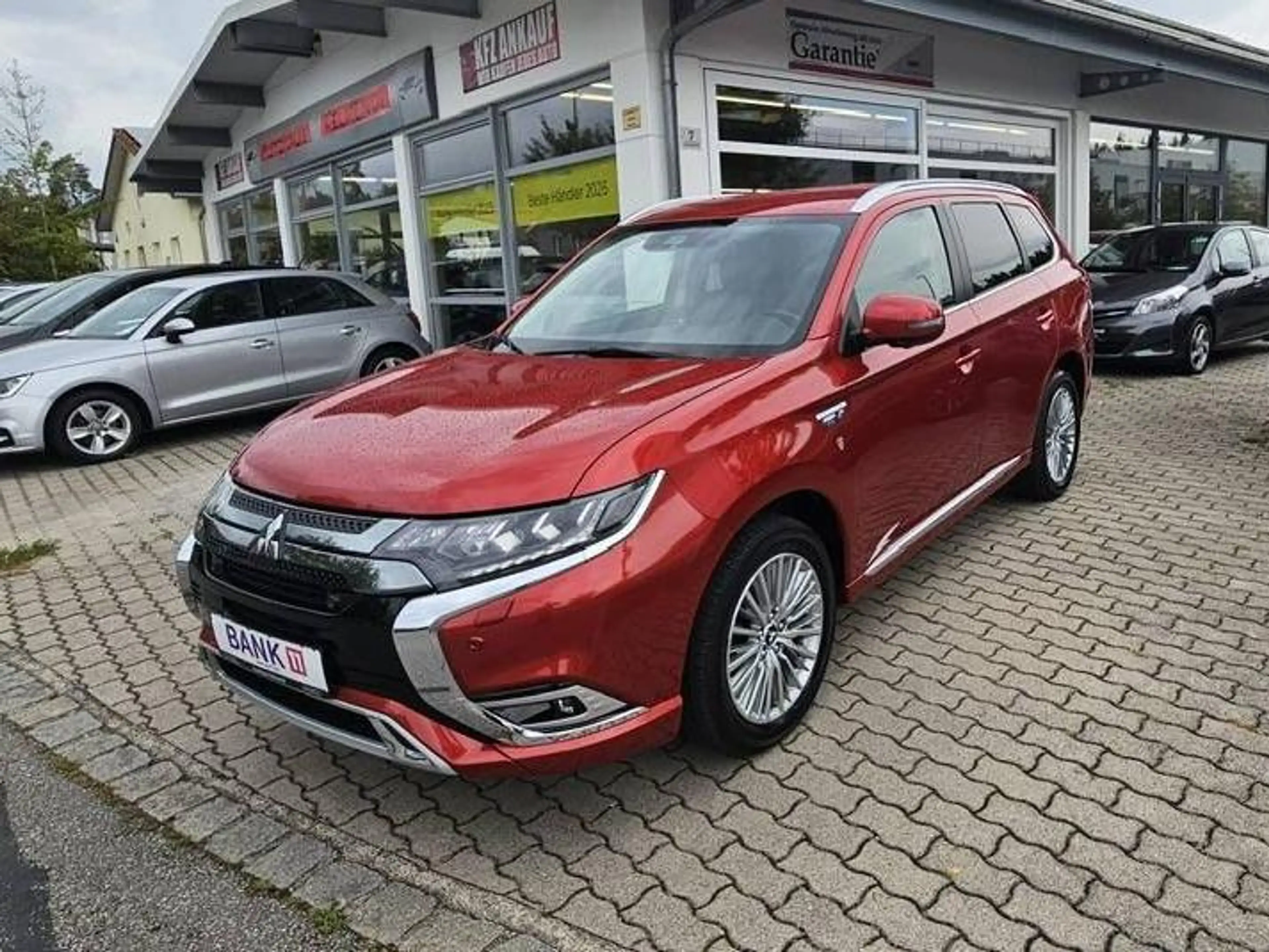 Mitsubishi Outlander PHEV Plus 4WD - 1. Hand - Scheckheftgepflegt - — photo 2