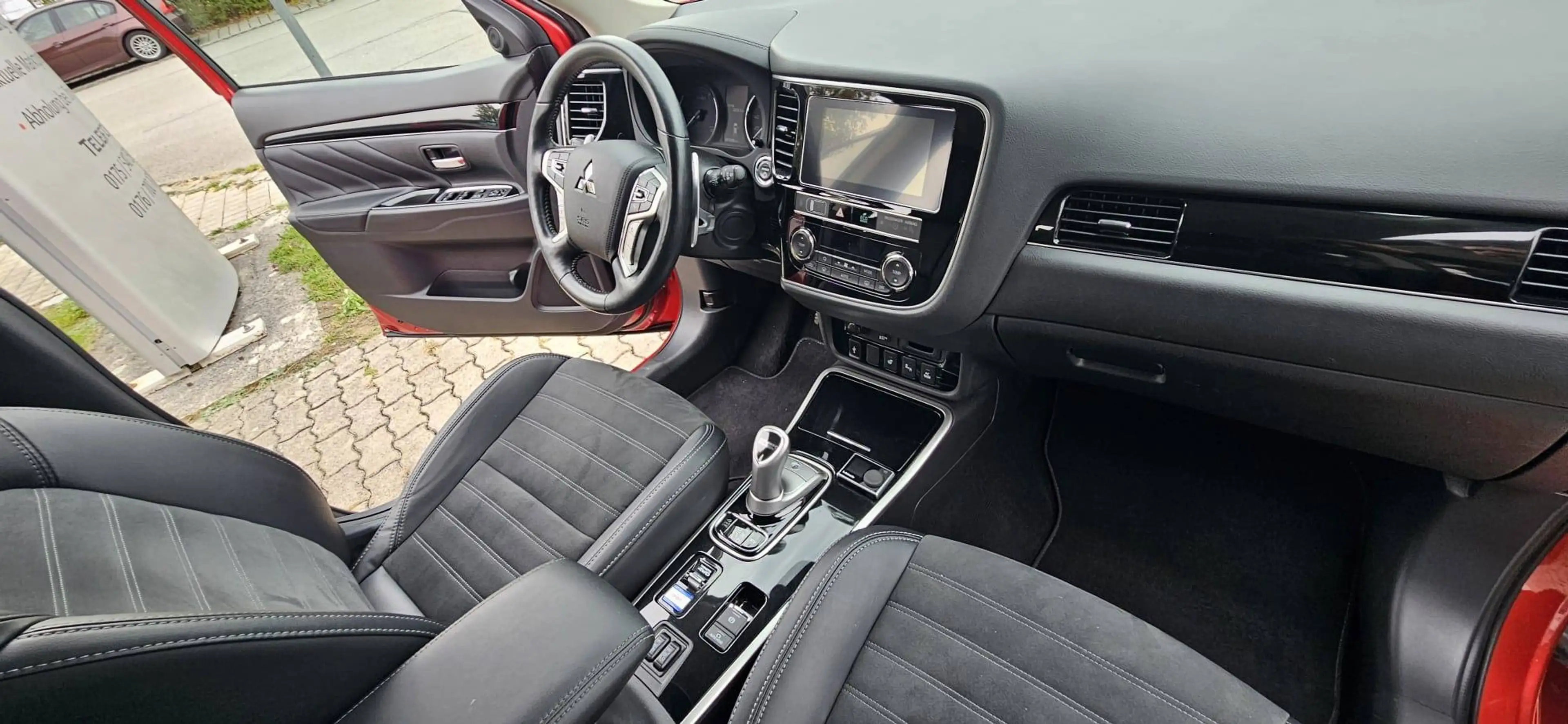 Mitsubishi Outlander PHEV Plus 4WD - 1. Hand - Scheckheftgepflegt - — photo 15