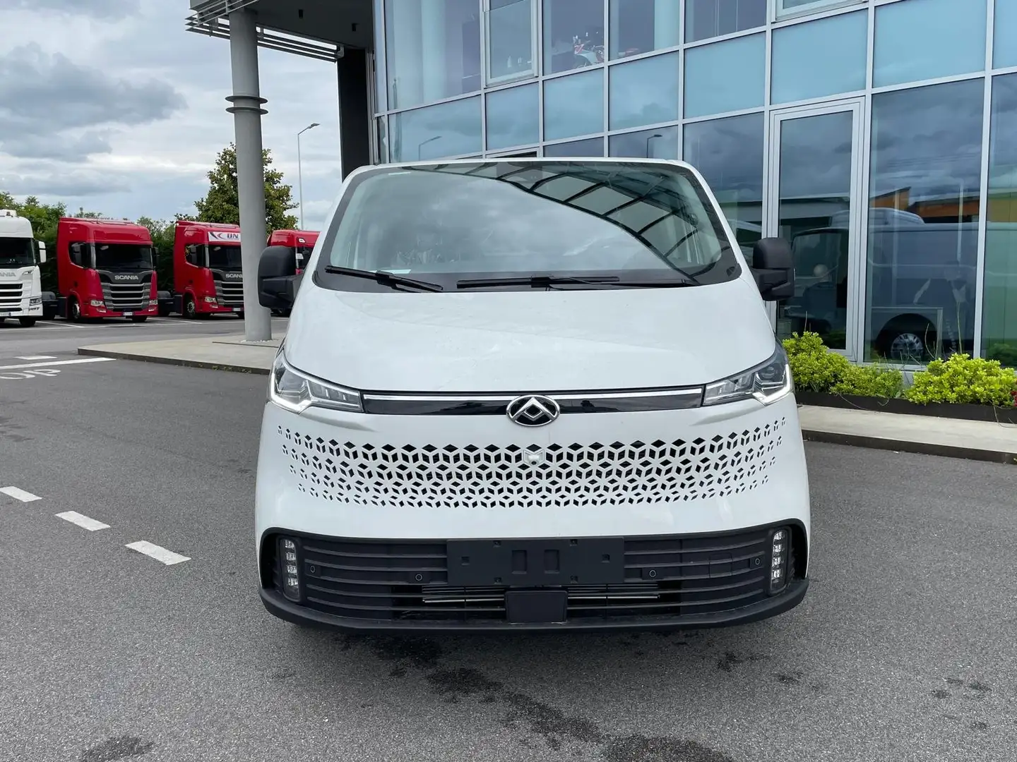 Maxus D7 L2H1 Bianco - 2