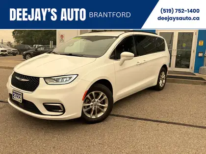 White 2022 Chrysler Pacifica Minivan All-Wheel Drive Automatic
