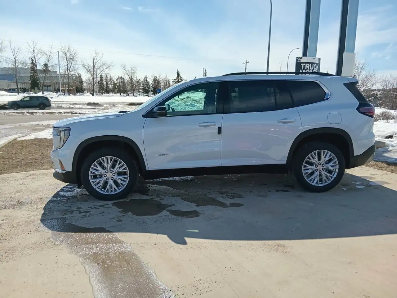 GMC Acadia снимка GMC Acadia