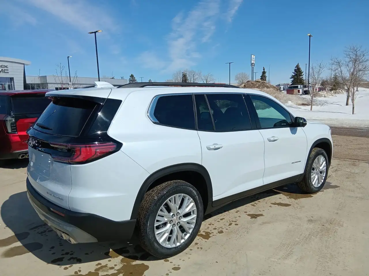 GMC Acadia снимка GMC Acadia