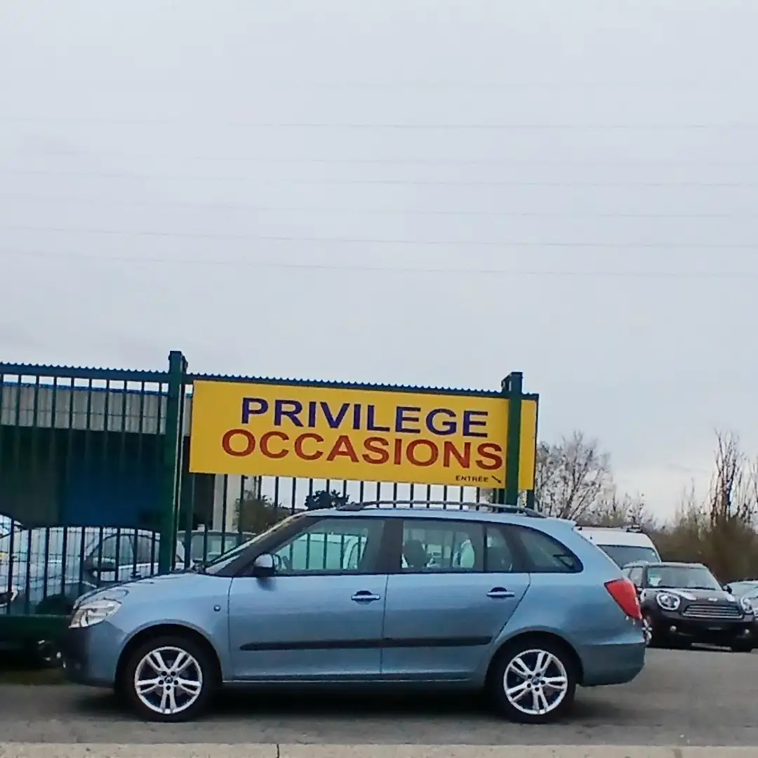 Skoda Fabia BREAK SW 1.4 TDi Elegance AIRCOél J ALU att rem Blu/Azzurro - 1