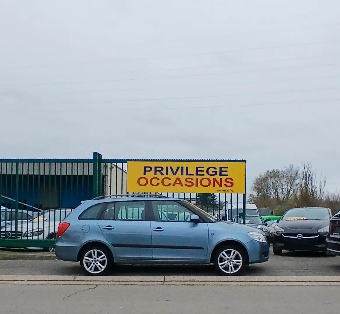 Skoda Fabia BREAK SW 1.4 TDi Elegance AIRCOél J ALU att rem Blu/Azzurro - 2