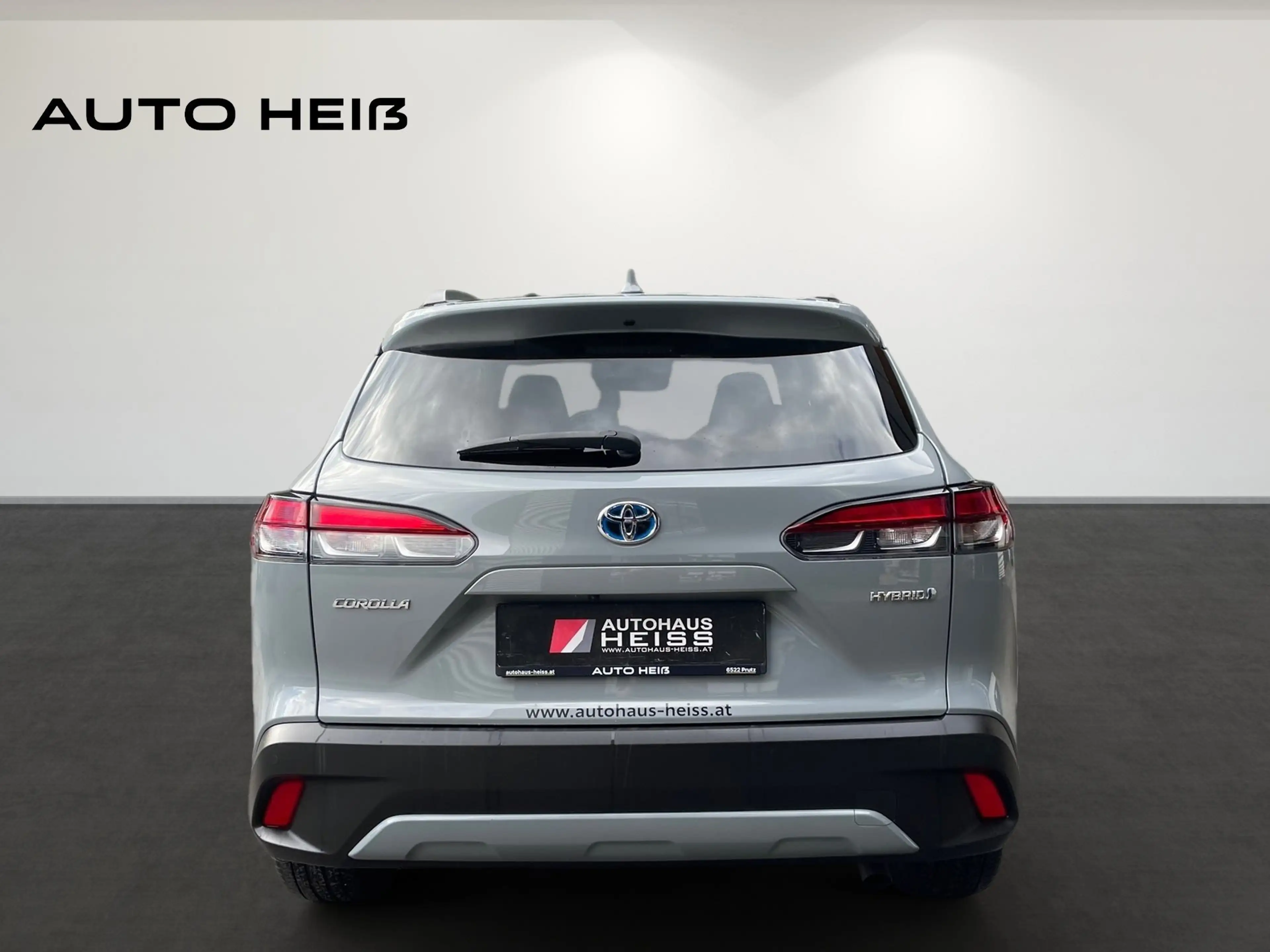 Toyota Corolla Cross Hybrid AWD Design *8-fach — photo 6