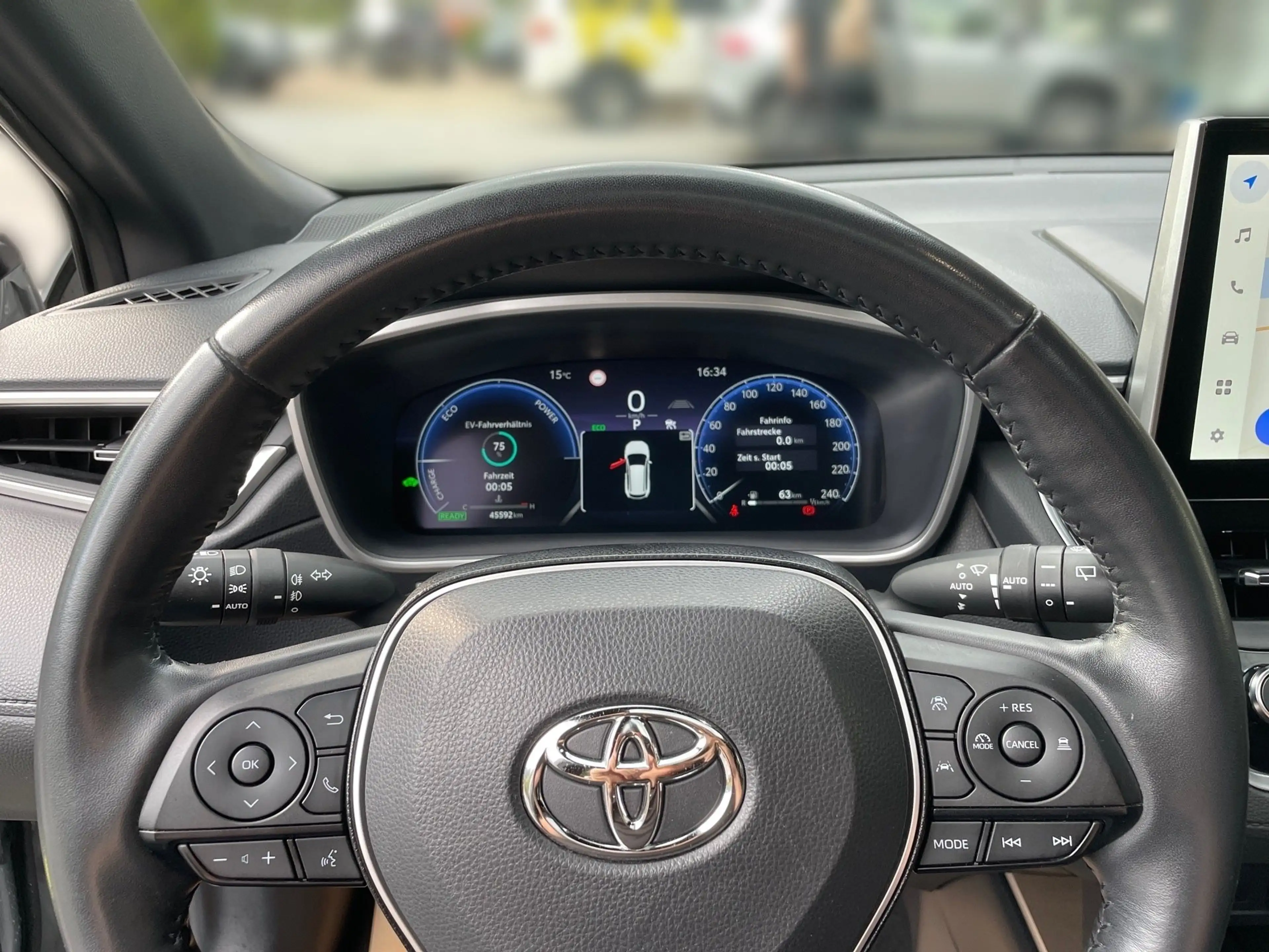 Toyota Corolla Cross Hybrid AWD Design *8-fach — photo 15