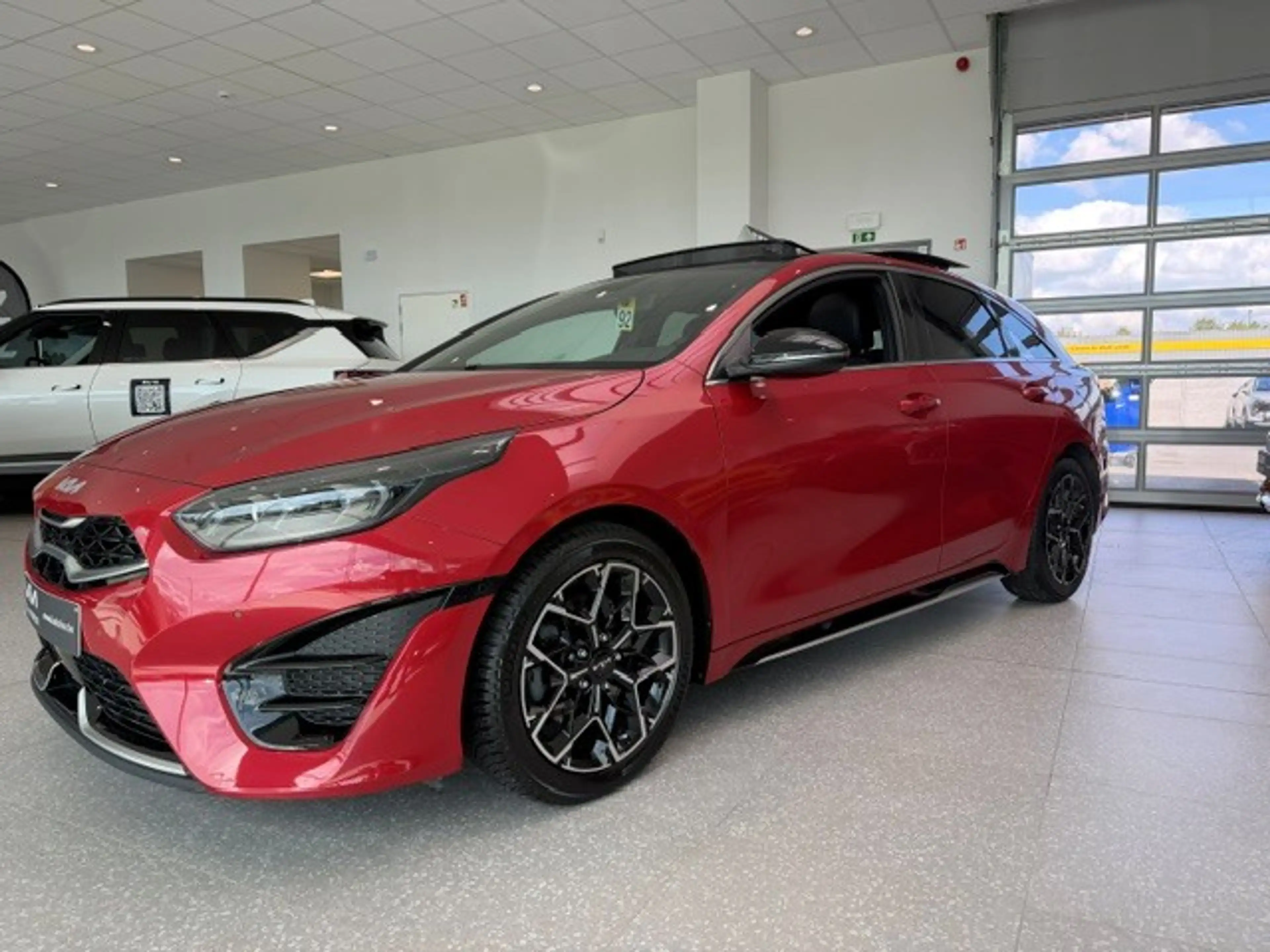 Kia ProCeed / pro_cee'd 1.5 T 160 ch Gtline — photo 2