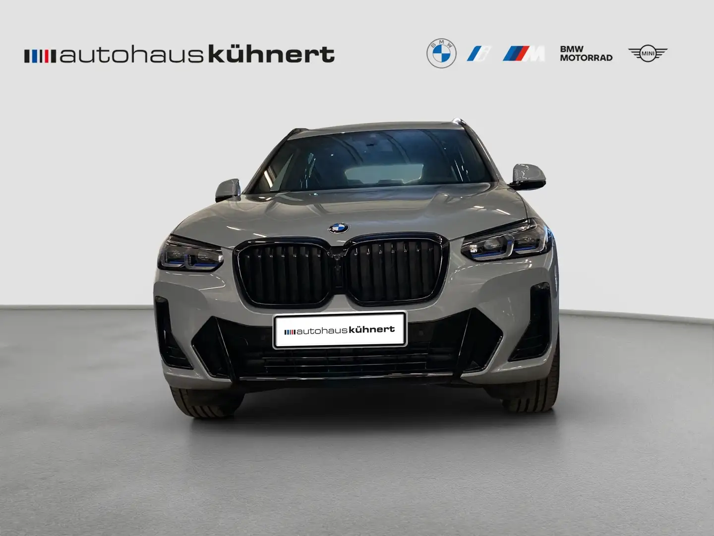 BMW X3 xDrive30i ///M-Sport Laser PanoSD SpurAss AHK Grijs - 2