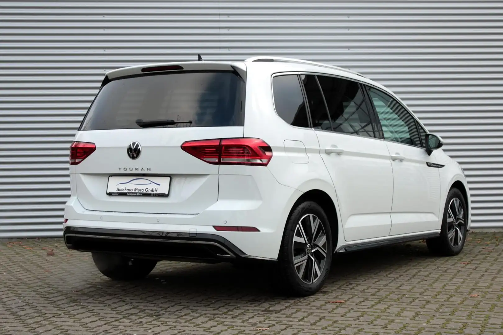 Volkswagen Touran Highline 1.5TSI DSG R-Line LED Navi RFK A Weiß - 2