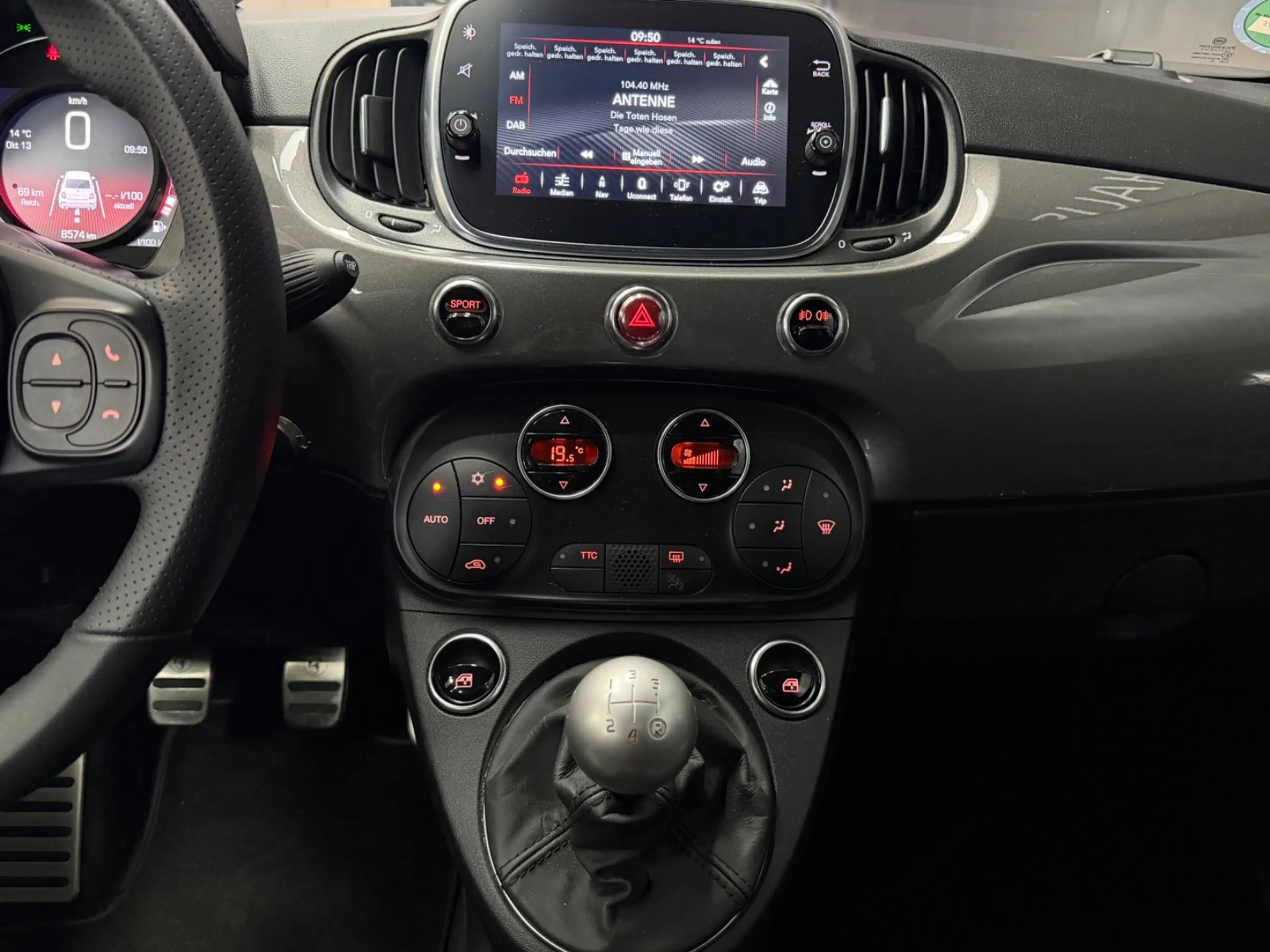 Abarth 595 1.4 Scorpioneoro ONEof2000 Limited EDITON — photo 23