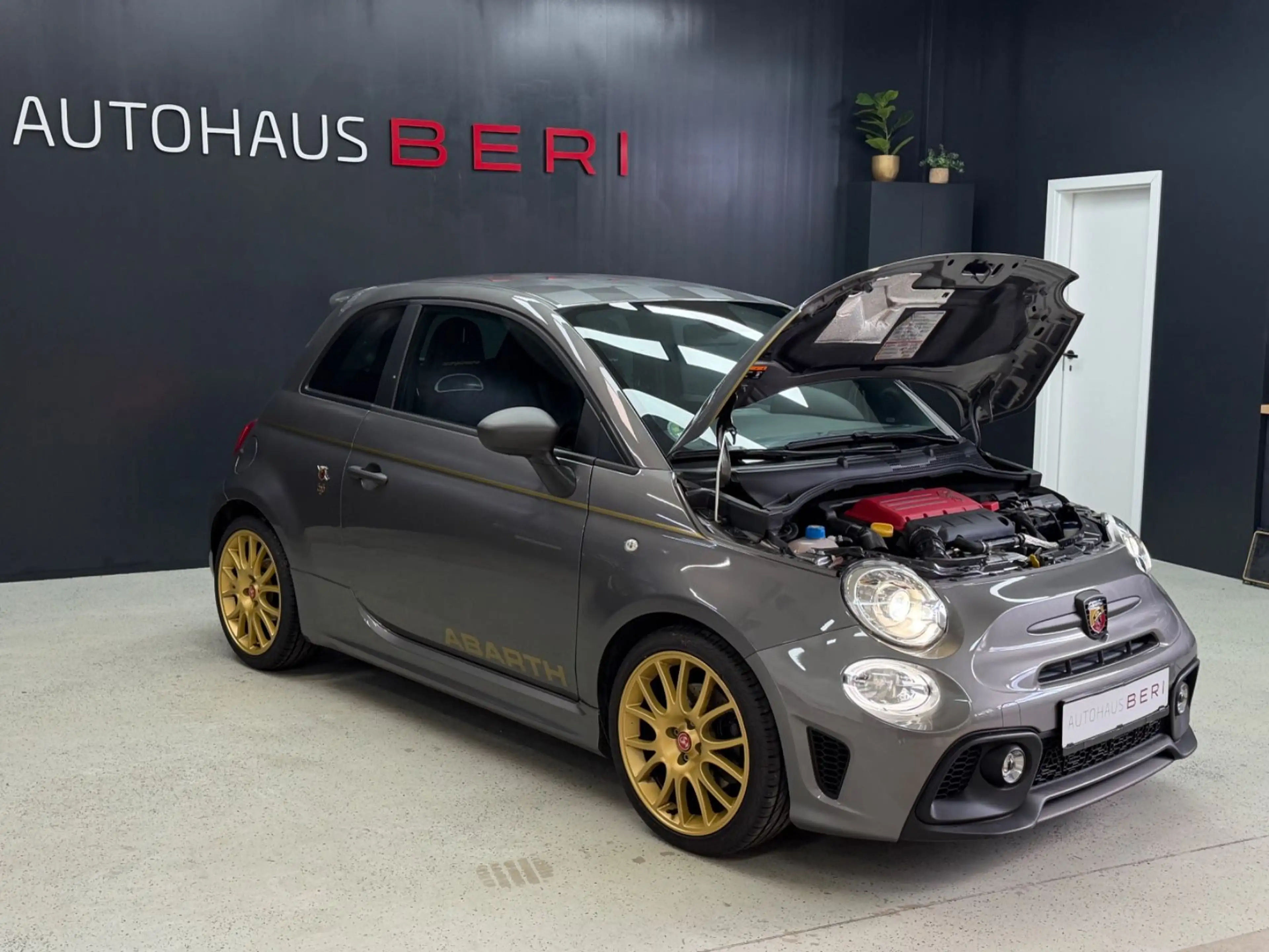Abarth 595 1.4 Scorpioneoro ONEof2000 Limited EDITON — photo 9
