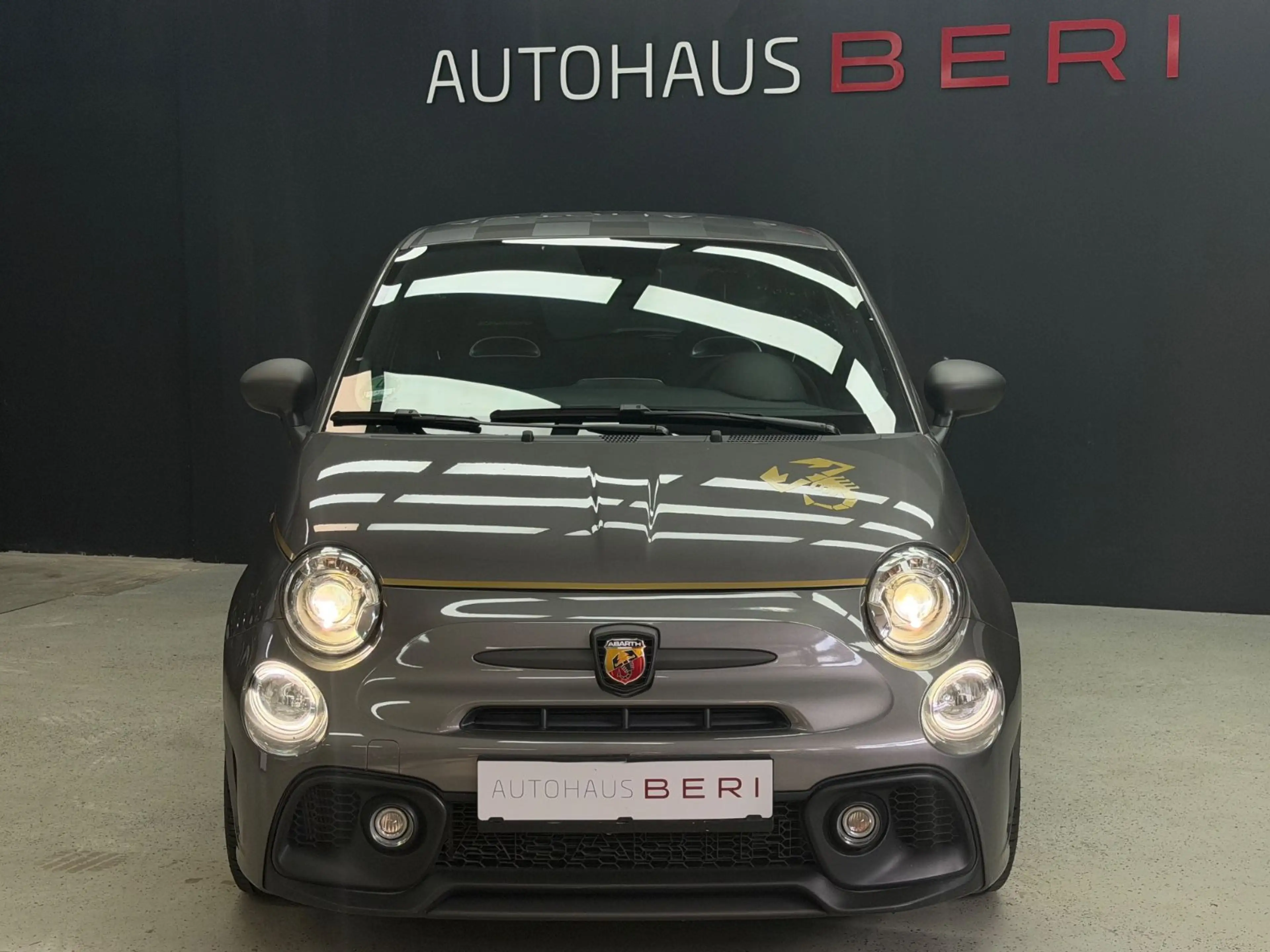 Abarth 595 1.4 Scorpioneoro ONEof2000 Limited EDITON — photo 2