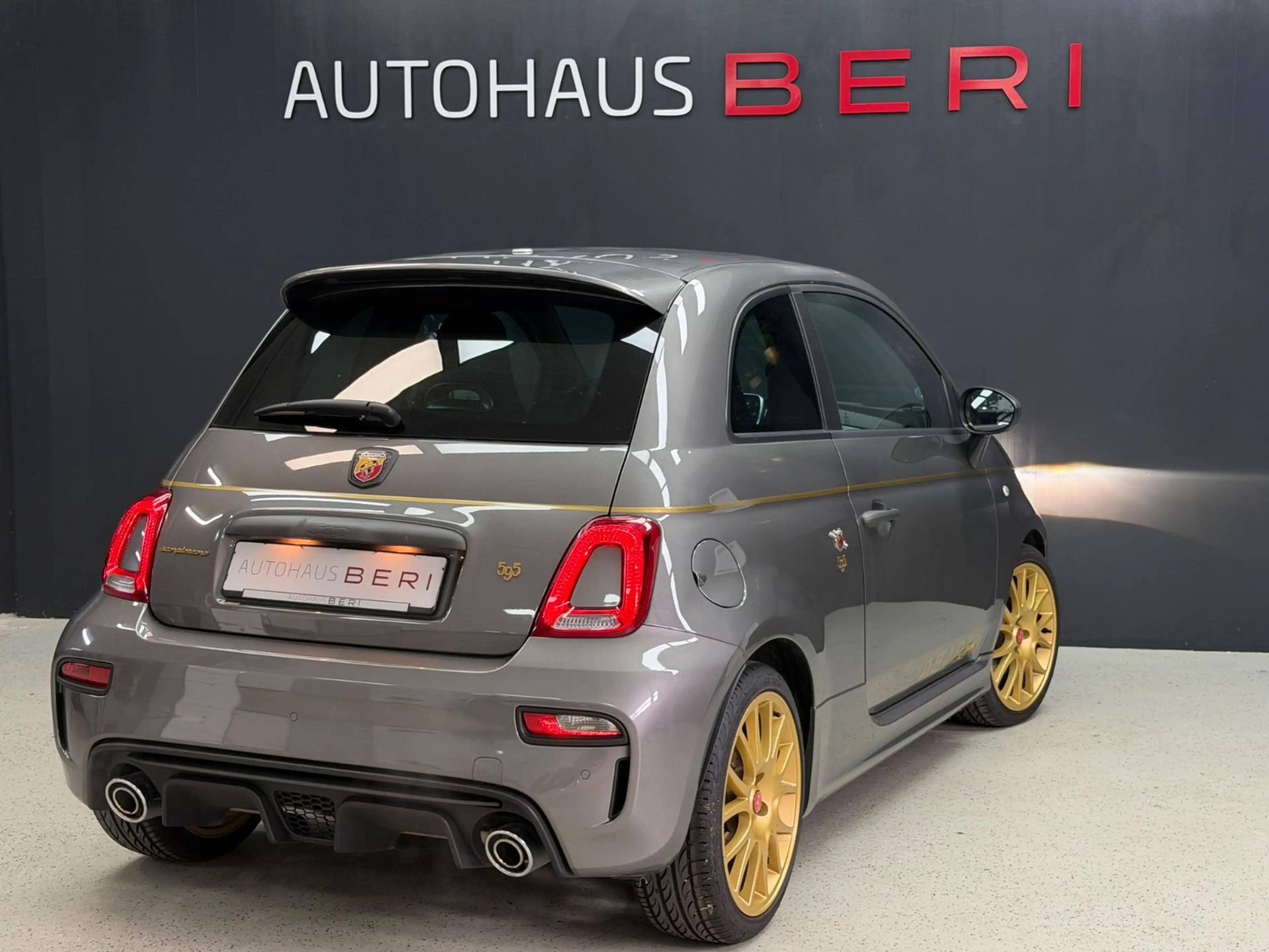 Abarth 595 1.4 Scorpioneoro ONEof2000 Limited EDITON — photo 8